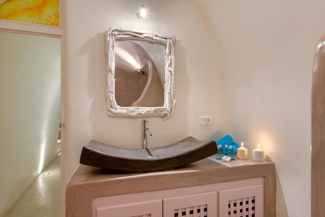 Вилла Christina'S Cave House Тира Экстерьер фото