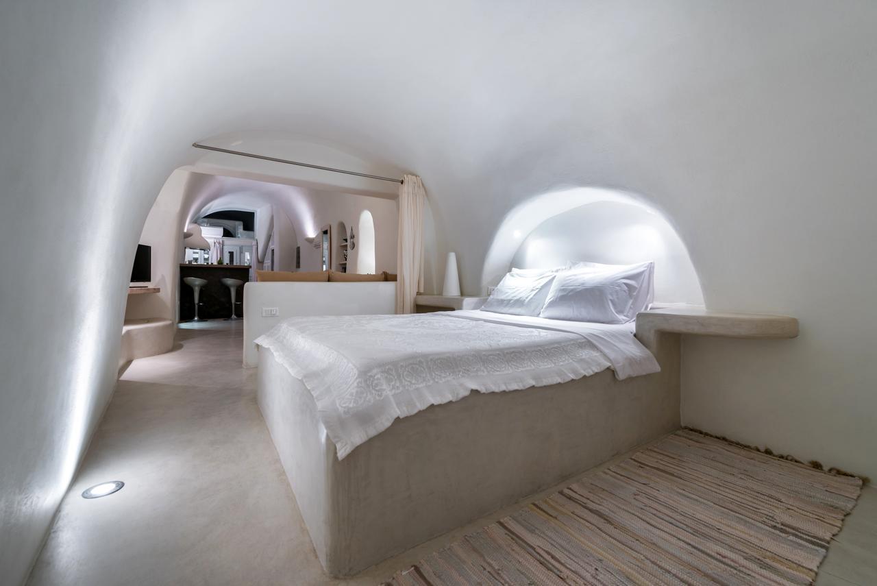 Вилла Christina'S Cave House Тира Экстерьер фото