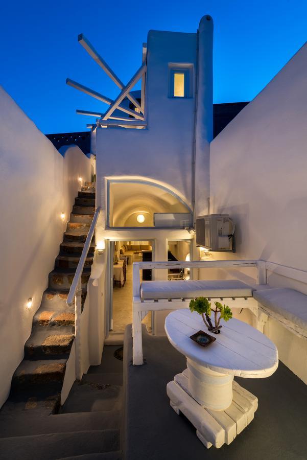 Вилла Christina'S Cave House Тира Экстерьер фото