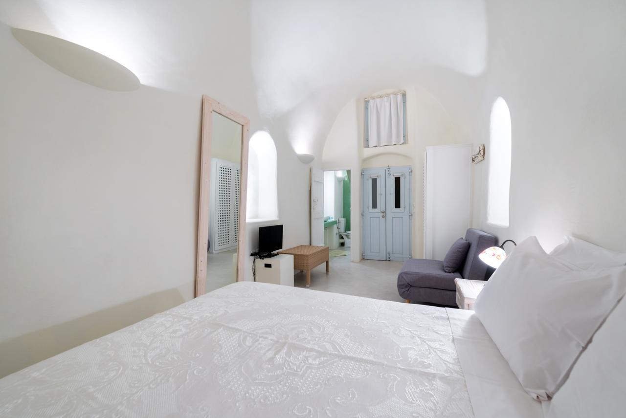 Вилла Christina'S Cave House Тира Экстерьер фото